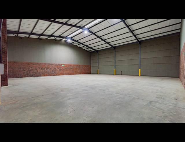 596M² WAREHOUSE FOR SALE IN KNOPJESLAAGTE